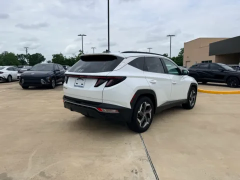 More photos of 2022 Hyundai Tucson SEL at Dallas Direct Auto, TX
