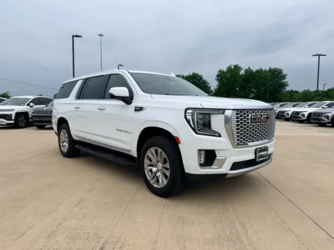 Another view of 2021 GMC Yukon XL Denali for sale in Irving, TX at Dallas Direct Auto