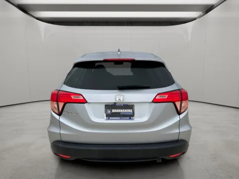 More photos of 2018 Honda HR-V EX at Dallas Direct Auto, TX