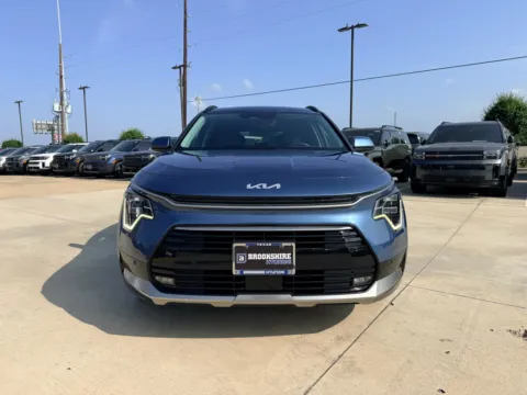Another view of 2023 Kia Niro PHEV SX Touring for sale in Irving, TX at Dallas Direct Auto