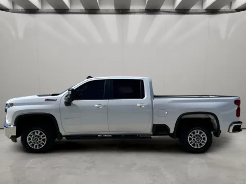 Photos of 2021 Chevrolet Silverado LT Z71 for sale in Irving, TX at Dallas Direct Auto