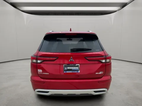 More photos of 2023 Mitsubishi Outlander PHEV Plug In Hybrid 40th Anniversary at Dallas Direct Auto, TX