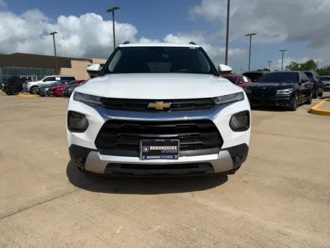 Another view of 2023 Chevrolet TrailBlazer LT for sale in Irving, TX at Dallas Direct Auto