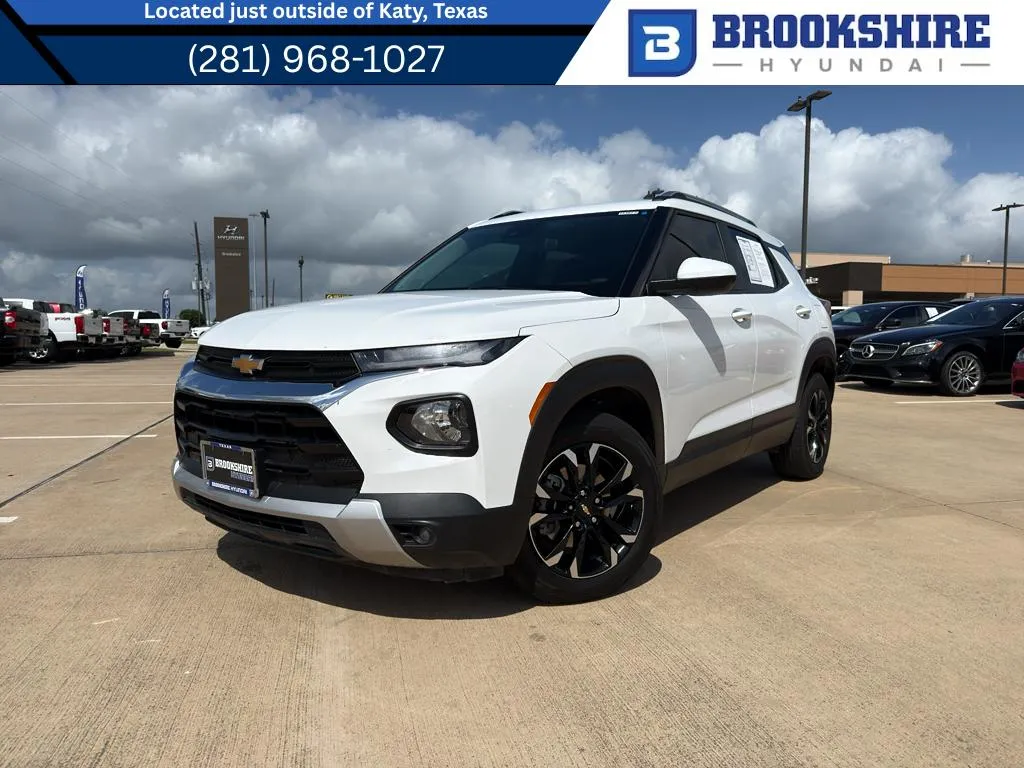 White 2023 Chevrolet TrailBlazer LT for sale in Irving, TX
