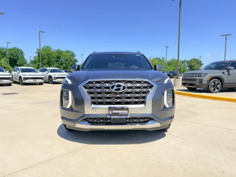 Photos of 2020 Hyundai Palisade Limited for sale in Irving, TX at Dallas Direct Auto