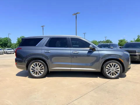 More photos of 2020 Hyundai Palisade Limited at Dallas Direct Auto, TX