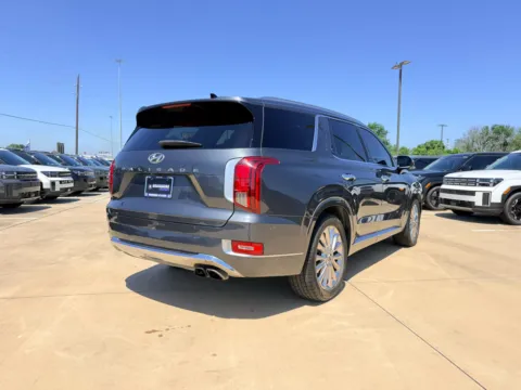 More photos of 2020 Hyundai Palisade Limited at Dallas Direct Auto, TX