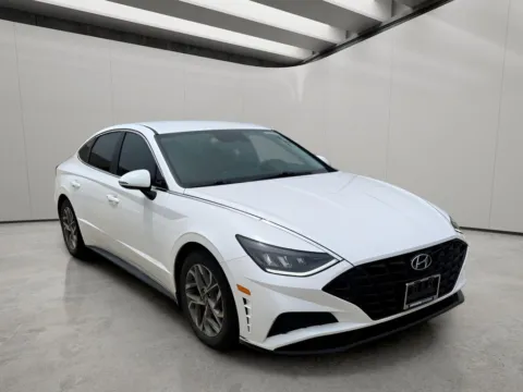 More photos of 2023 Hyundai Sonata SEL at Dallas Direct Auto, TX