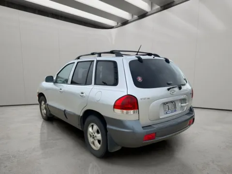 Another view of 2005 Hyundai Santa Fe for sale in Irving, TX at Dallas Direct Auto