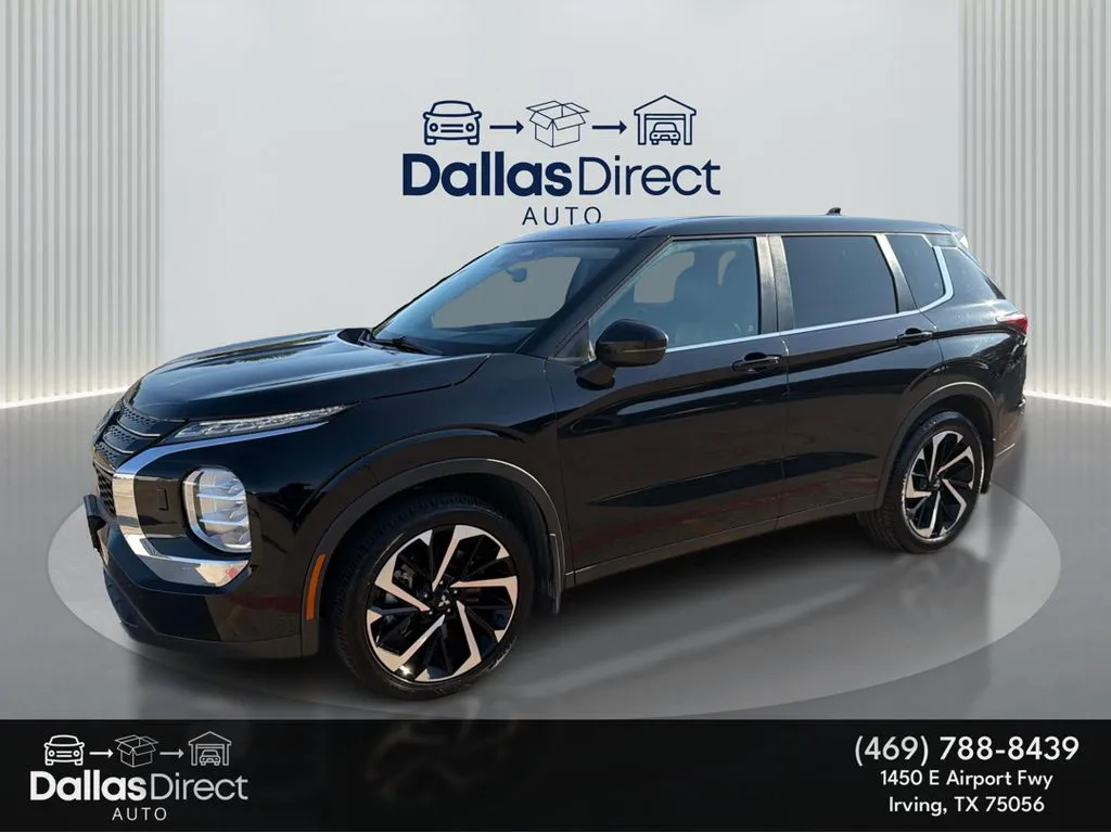 2022 Mitsubishi Outlander ES S-AWC's photo