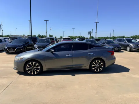 More photos of 2016 Nissan Maxima 3.5 SR at Dallas Direct Auto, TX