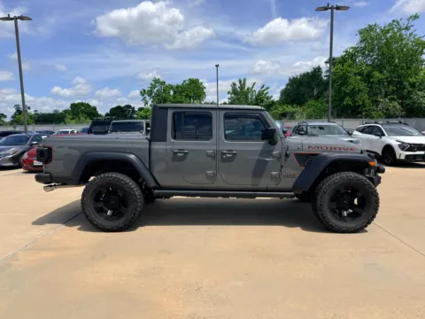 More photos of 2021 Jeep Gladiator Mojave at Dallas Direct Auto, TX