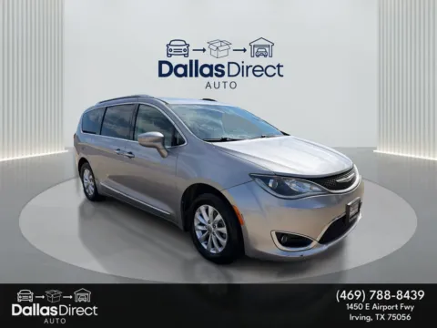 Photos of 2018 Chrysler Pacifica Touring L for sale in Irving, TX at Dallas Direct Auto