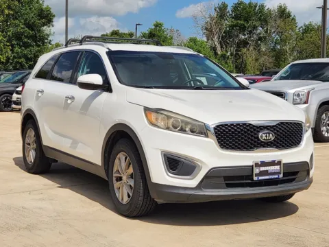 Another view of 2016 Kia Sorento LX for sale in Irving, TX at Dallas Direct Auto