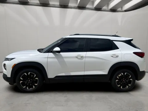 Photos of 2021 Chevrolet TrailBlazer LT for sale in Irving, TX at Dallas Direct Auto