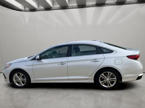 Photos of 2019 Hyundai Sonata SEL for sale in Irving, TX at Dallas Direct Auto