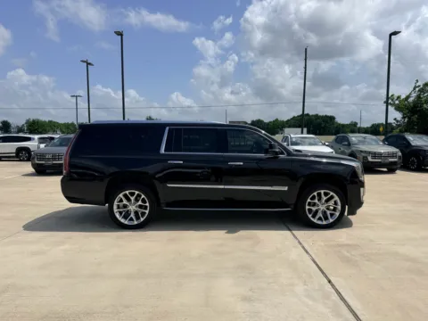 More photos of 2019 Cadillac Escalade ESV Luxury at Dallas Direct Auto, TX