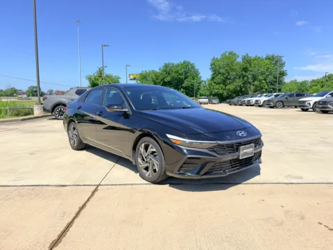Another view of 2025 Hyundai Elantra SEL Sport for sale in Irving, TX at Dallas Direct Auto