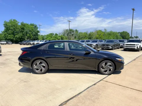 More photos of 2025 Hyundai Elantra SEL Sport at Dallas Direct Auto, TX