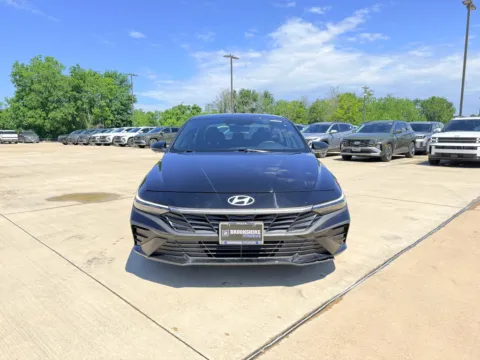 Photos of 2025 Hyundai Elantra SEL Sport for sale in Irving, TX at Dallas Direct Auto