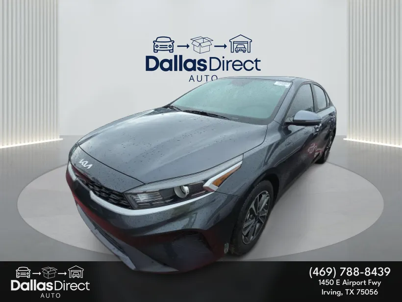 2023 Kia Forte LXS AT's photo