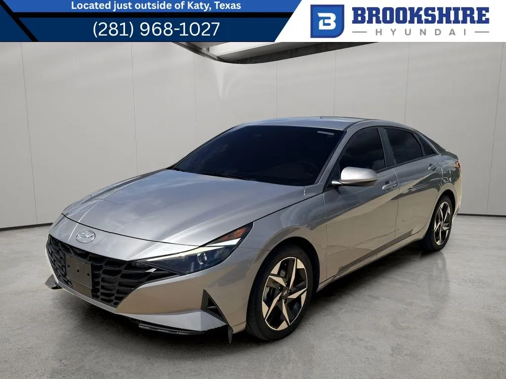 Silver 2023 Hyundai Elantra SEL for sale in Irving, TX