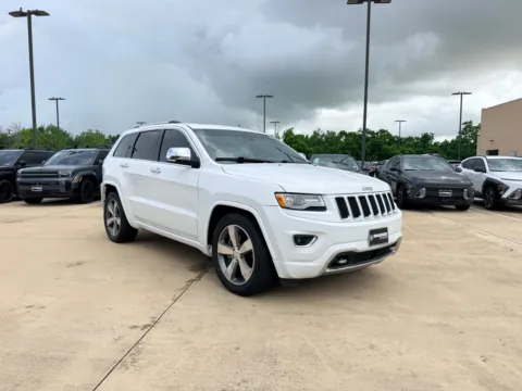 Another view of 2015 Jeep Grand Cherokee Overland for sale in Irving, TX at Dallas Direct Auto