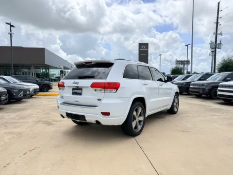 More photos of 2015 Jeep Grand Cherokee Overland at Dallas Direct Auto, TX