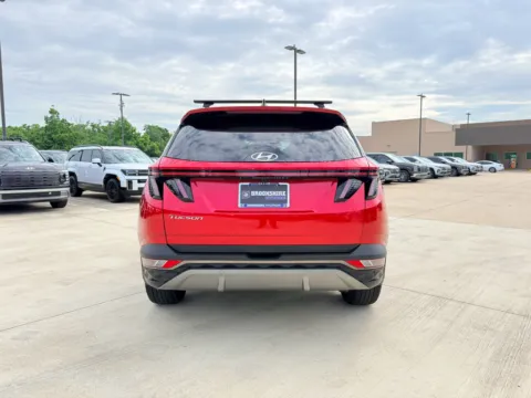 More photos of 2023 Hyundai Tucson Limited at Dallas Direct Auto, TX