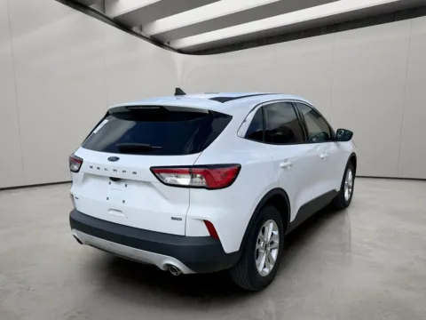 More photos of 2022 Ford Escape Hybrid SE Hybrid at Dallas Direct Auto, TX