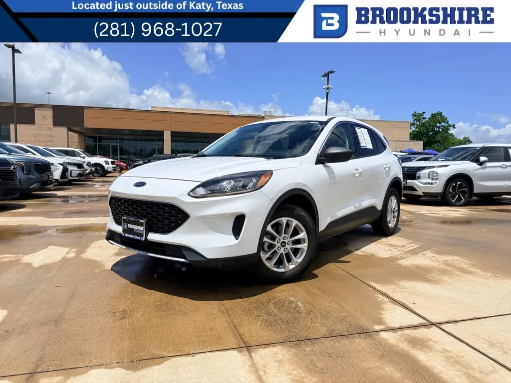 White 2022 Ford Escape Hybrid SE Hybrid for sale in Irving, TX