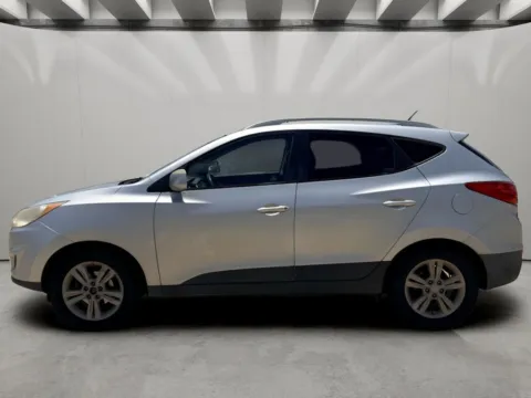 Photos of 2011 Hyundai Tucson GLS for sale in Irving, TX at Dallas Direct Auto