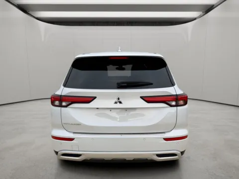 More photos of 2023 Mitsubishi Outlander SE Special Edition at Dallas Direct Auto, TX