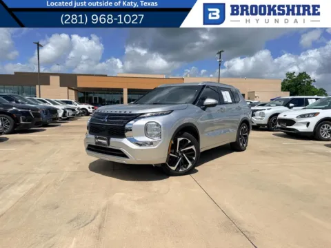 Silver 2022 Mitsubishi Outlander SEL for sale in Irving, TX