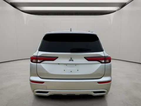 More photos of 2022 Mitsubishi Outlander SEL at Dallas Direct Auto, TX