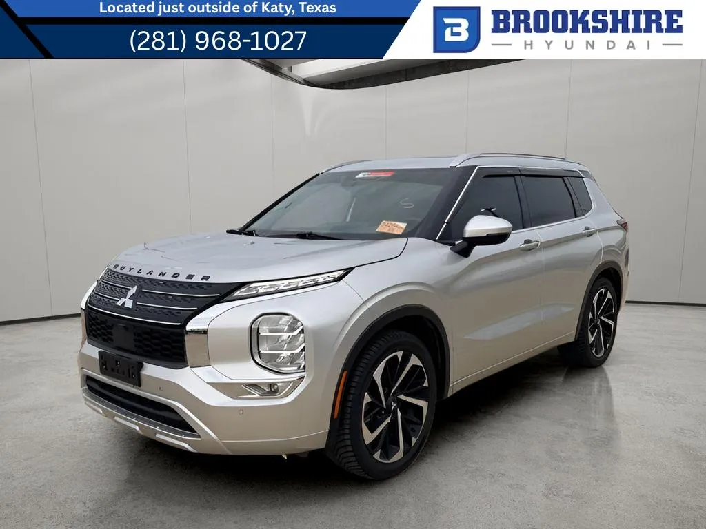 Silver 2022 Mitsubishi Outlander SEL for sale in Irving, TX