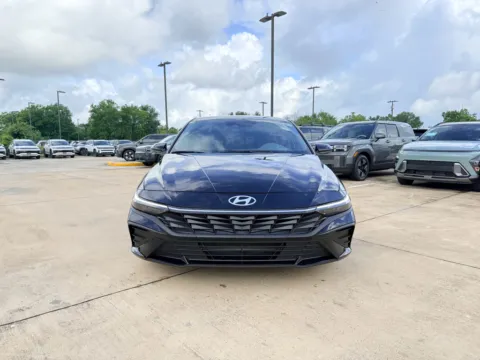 Photos of 2025 Hyundai Elantra SE for sale in Irving, TX at Dallas Direct Auto