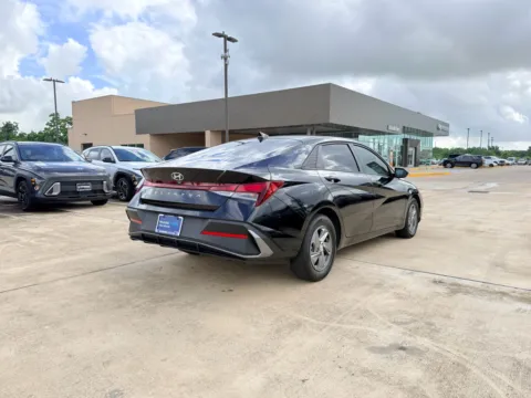 More photos of 2025 Hyundai Elantra SE at Dallas Direct Auto, TX