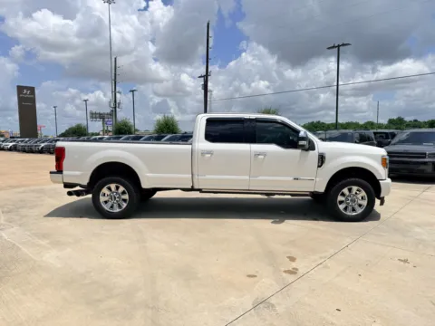More photos of 2018 Ford F-350 Platinum at Dallas Direct Auto, TX