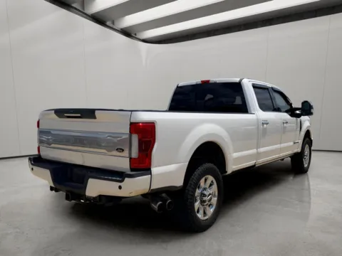More photos of 2018 Ford F-350 Platinum at Dallas Direct Auto, TX