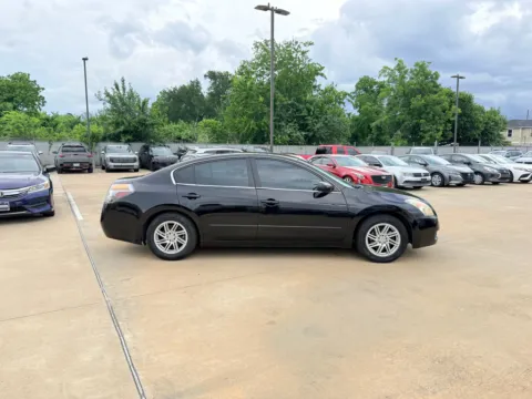 More photos of 2007 Nissan Altima 2.5 S at Dallas Direct Auto, TX