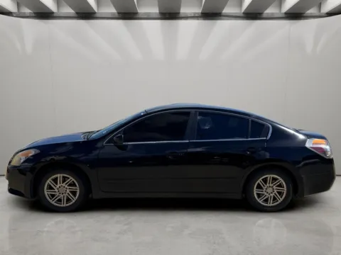 Another view of 2007 Nissan Altima 2.5 S for sale in Irving, TX at Dallas Direct Auto