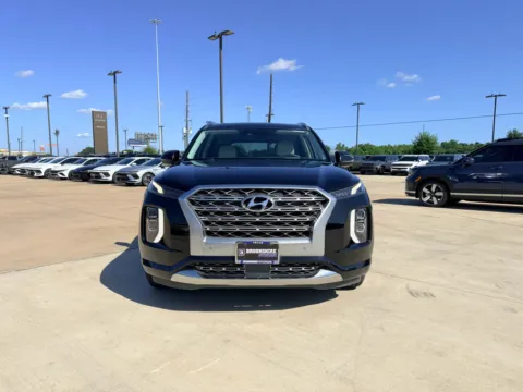 Photos of 2020 Hyundai Palisade Limited for sale in Irving, TX at Dallas Direct Auto