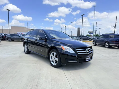 Another view of 2012 Mercedes-Benz R-Class R350 BlueTEC for sale in Irving, TX at Dallas Direct Auto