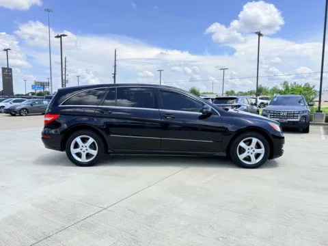More photos of 2012 Mercedes-Benz R-Class R350 BlueTEC at Dallas Direct Auto, TX