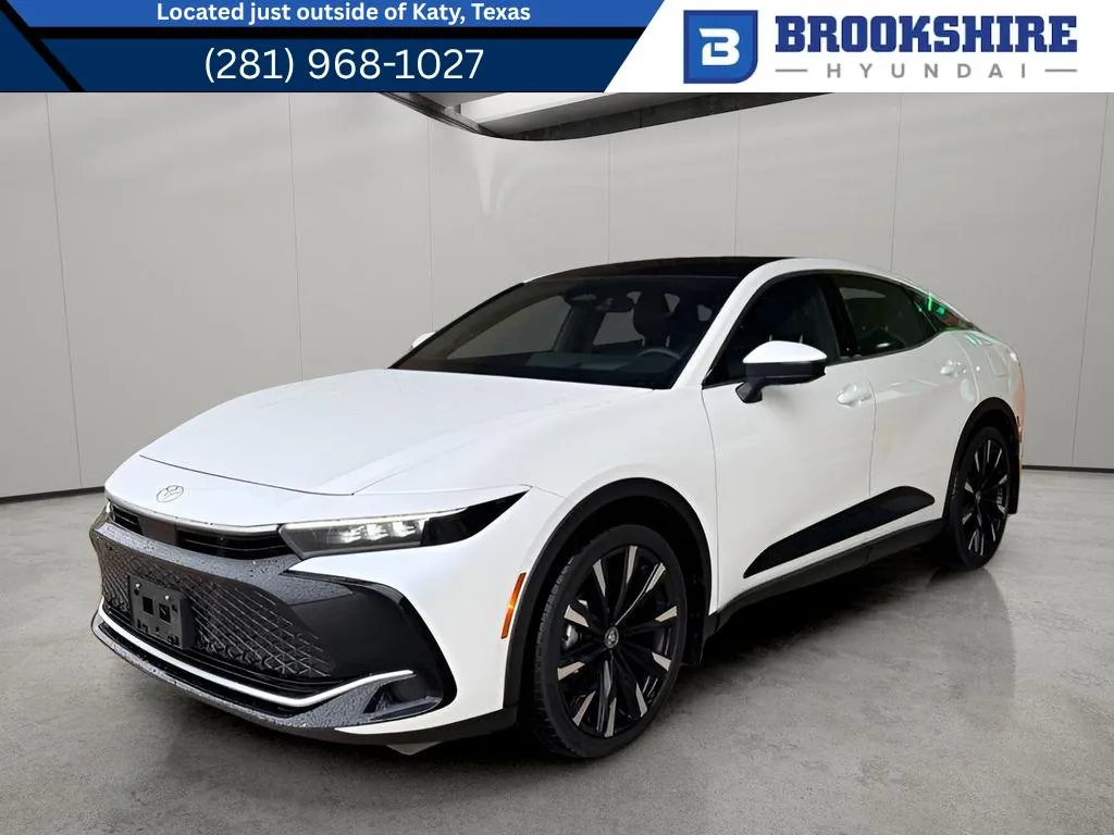 White 2025 Toyota Crown Platinum for sale in Irving, TX