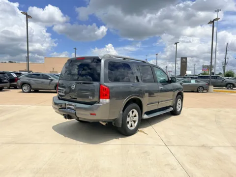 More photos of 2010 Nissan Armada SE at Dallas Direct Auto, TX