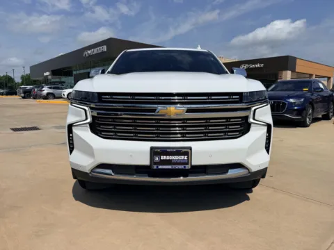 Another view of 2022 Chevrolet Suburban Premier for sale in Irving, TX at Dallas Direct Auto