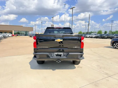 More photos of 2022 Chevrolet Silverado Custom at Dallas Direct Auto, TX