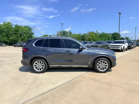 More photos of 2022 BMW X5 xDrive40i at Dallas Direct Auto, TX